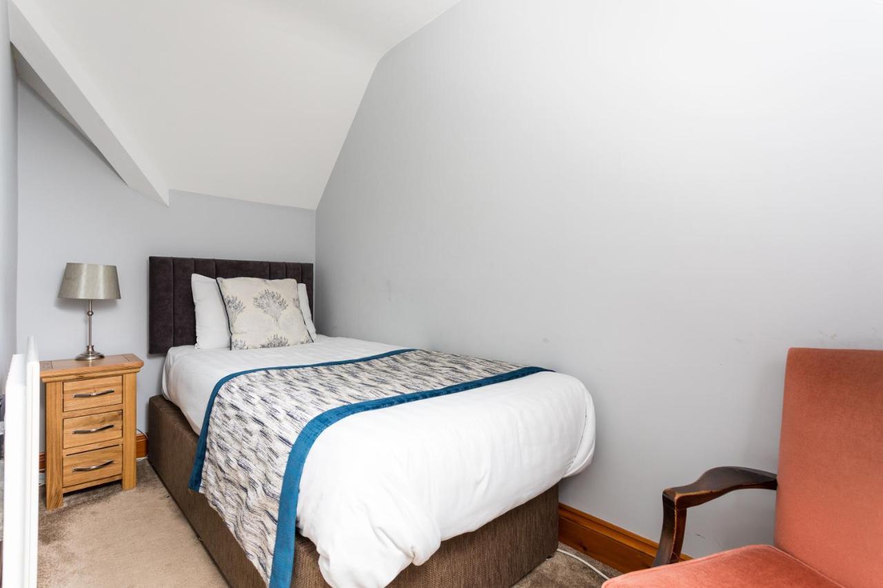 The Lawn Guest House Gatwick Horley Luaran gambar