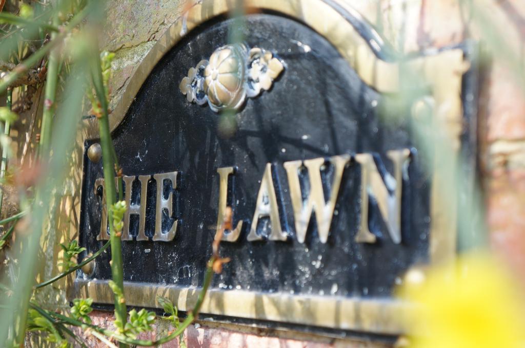 The Lawn Guest House Gatwick Horley Luaran gambar