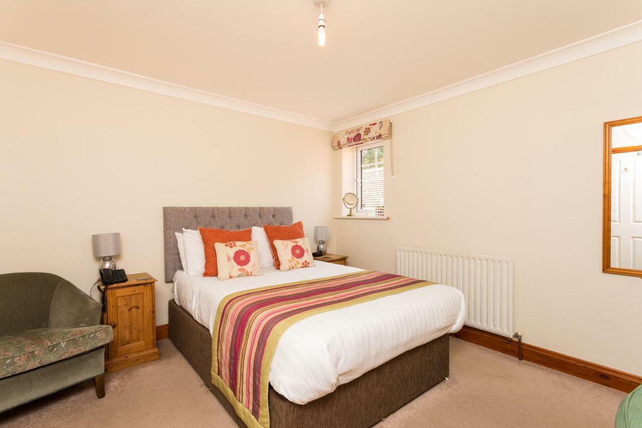 The Lawn Guest House Gatwick Horley Bilik gambar